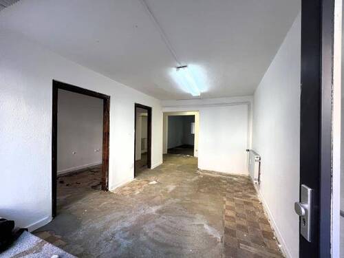 Ladenfläche 1 - 3 Zimmer Gewerbeobjekt (Büro, Produktion, Verkauf) zur Miete in Lauf