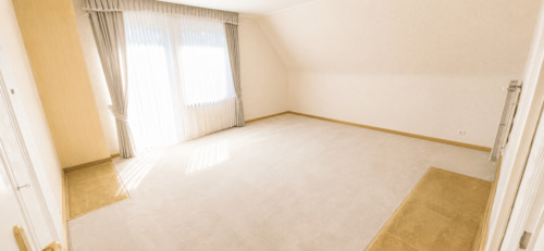 Schlafzimmer mit Balkonzugang - 