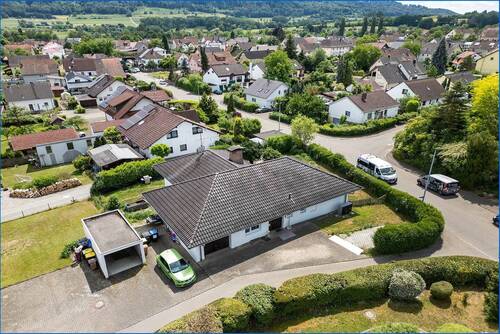 Luftbild - 5 Zimmer Bungalow in Rielasingen-Worblingen / Worblingen