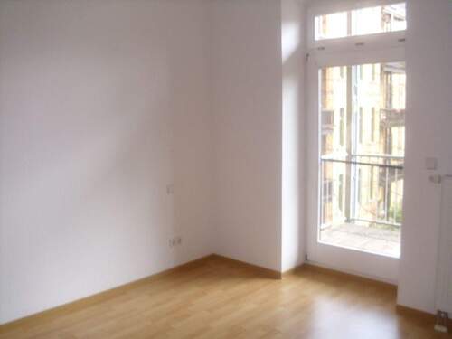 Schlafzimmer & Balkonzugang - 