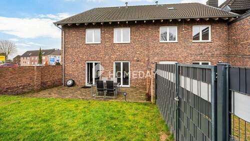 Außenansicht 2 - DHH mit großer Terrasse, Garten und Garage in Übach-Palenberg