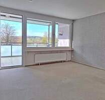 ** Charmante 4 Zimmer-Wohnung, großer Balkon, herrliche Aussicht ** - Kirchheim unter Teck Ötlingen