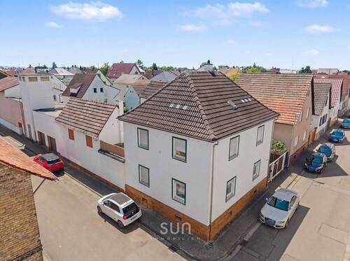 AUSSENANSICHT - MEHR RAUM, MEHR PLATZ, MEHR FAMILIE - 140 m² Wohnkomfort mit Garten für alle Lebensphasen
