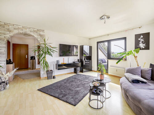 Wohnzimmer - 3 Zimmer Etagenwohnung zum Kaufen in Karlsruhe / Grünwinkel