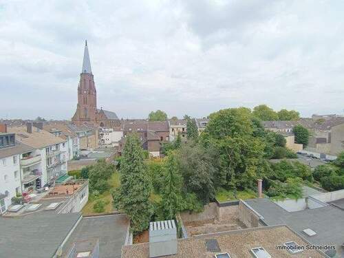 Aussicht vom Wohnzimmer - Krefeld-City, Ostwall 71 - 2 Zimmer-Wohnung im 5.OG mit 2 Balkonen und Aufzug für max. 2 Personen ab Mitte September zu mieten !!!
