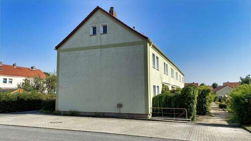Giebel mit eigenen Stellplatz - Reihenendhaus mit 69,00 m² in Niesky zum Kaufen