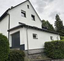 Modernisiertes Einfamilienhaus - 235.000,00&nbsp;EUR Kaufpreis, ca.&nbsp; 94,00&nbsp;m&sup2;&nbsp;Wohnfl&auml;che in Steinebach (PLZ: 57520)