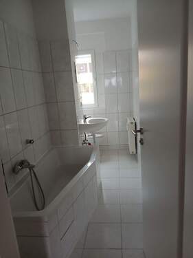 3-Raum Bad Wanne.jpg - 