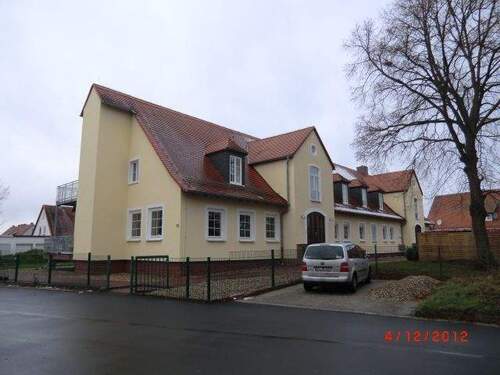 Bild 12 - Neustadt, schöne 3 Zi. Wohnung, Garten u. Garage