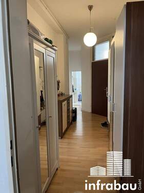 Flur - 3 Zimmer Etagenwohnung zur Miete in Augsburg