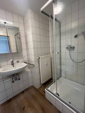 Bad.jpg - 1 Zimmer Etagenwohnung in Kandern