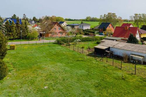Grundstück Vogelperspektive - 4 Zimmer Doppelhaushälfte in Ahrensfelde