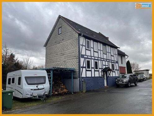 Seitenansicht - Einfamilienhaus mit 105,00 m&sup2; in Amöneburg zum Kaufen