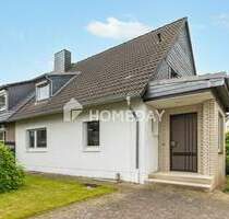 Großzügige Doppelhaushälfte teilsaniert- 120 m² Wohnfläche, 560 m² Grundstück mit Erbbauzins - Wolfsburg Fallersleben