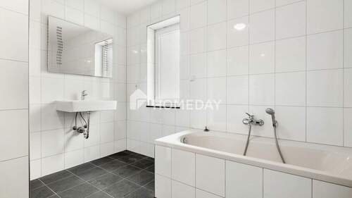 1. OG Badezimmer 1 - 