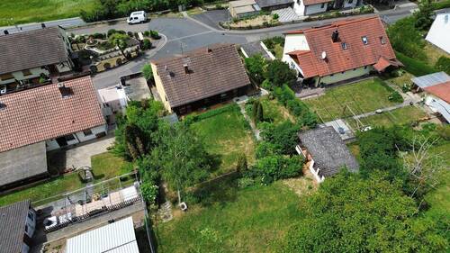 Drohnenansicht Garten - 7 Zimmer Mehrfamilienhaus, Wohnhaus zum Kaufen in Arnstein