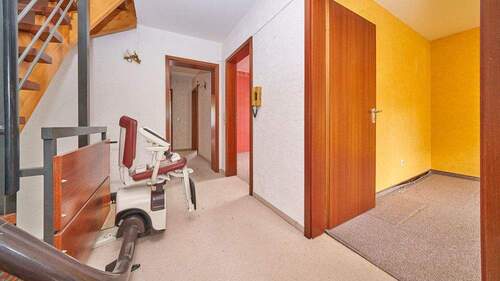 OG_Treppenhaus Flur - 