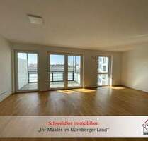Neuwertige und großzügige 2-Zimmer-Balkon-Wohnung mit moderner Einbauküche in Fürth (3. OG mit Lift)