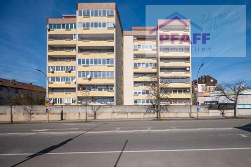 2 - 3 Zimmer Etagenwohnung in Singen