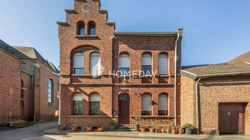 Außenansicht 3 - 6 Zimmer Einfamilienhaus zum Kaufen in Mönchengladbach