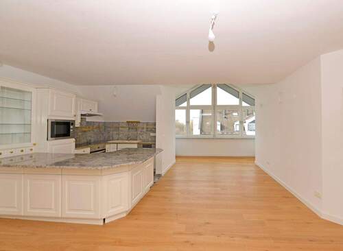 Küche Essbereich.jpg - Etagenwohnung mit 115,10 m&sup2; in München zur Miete