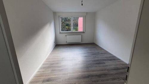 Bild 3 - 4 Zimmer Etagenwohnung in Pforzheim