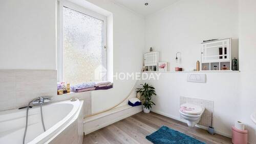 1. OG Badezimmer 1 - 