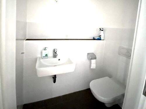 Separates 2. WC - 