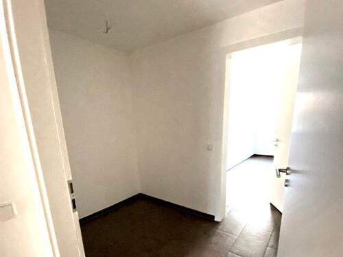 Abstellraum vor der Küche - 