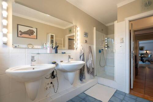 Duschbad im Haupthaus EG - 