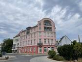 Hausansicht - Zwei Kaltmieten geschenkt! Moderne Gewerbeeinheit für Ihr Geschäft