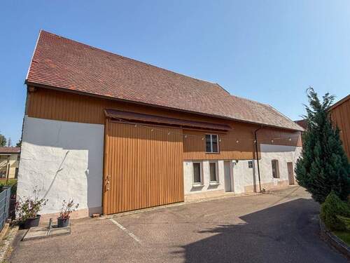 Ansicht Nebengebäude - 1 Zimmer Mehrfamilienhaus, Wohnhaus in Neuhausen