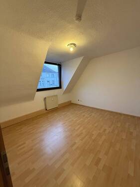Schlafzimmer - Helle 2-Zimmer-Wohnung mit Tageslichtbad