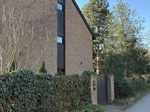 Ansicht Eingang - 7 Zimmer Mehrfamilienhaus, Wohnhaus zum Kaufen in Hilden