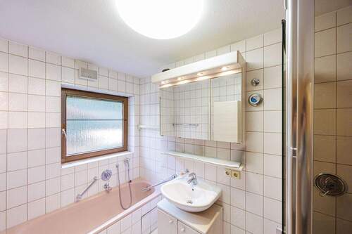 Badezimmer - 3 Zimmer Etagenwohnung in Ludwigsburg