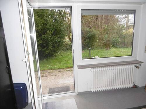 Schlafzimmer mit Terrasse 2.JPG - 