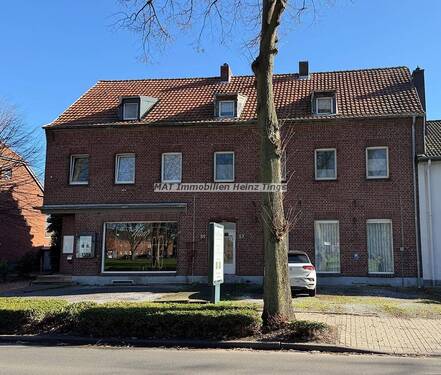 Strassenansicht - Wohn- u. Geschäftshaus mit Ladenlokal, Mietwohnungen plus moderner Eigentümer - Wohnung