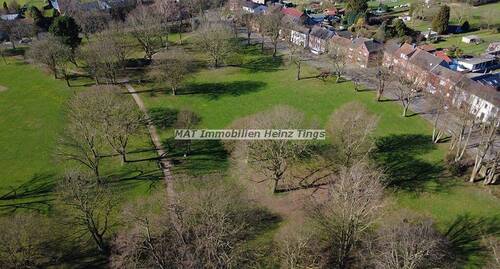 Ausblick über Park - Mehrfamilienhaus, Wohnhaus mit 265,00 m&sup2; in Gangelt / Birgden zum Kaufen