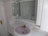 0503 Bad, Waschbecken.jpg - 