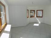 0301 Wohnzimmer .jpg - 3 Zimmer Terrassenwohnung zum Kaufen in Bad Überkingen