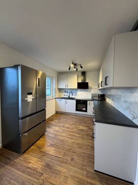 Küche - Charmante 2,5-Zimmer-Hochparterrewohnung in Rielasingen-Worblingen