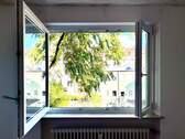11_Blick_aus_dem_Schlafzimmerfenster_1.jpg - 