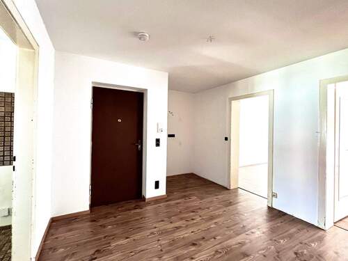 09_Flur_Küche_Schlafzimmer_Wohnzimmer.jpg - 