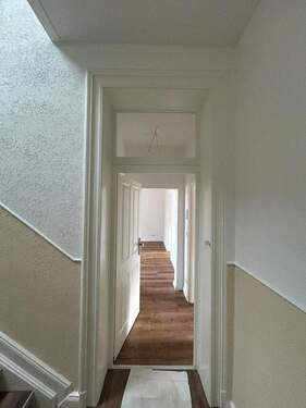Wohnungseingang - 2,5 Zimmer Raumwunder und Kernsaniert