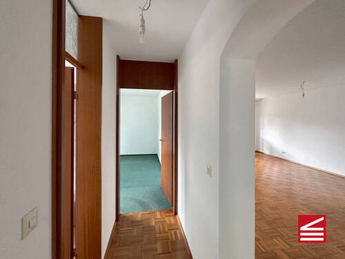 zweiter Flur - Blick Richtung Schlafen - 