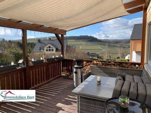 überdachte Terrasse - 5 MIN. VON L-WORMELDANGE: GEPFLEGTES WOHNHAUS IN TOLLER LAGE !