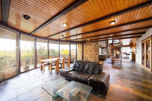 Wohnzimmer - 8 Zimmer Einfamilienhaus in Backnang