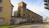 Altes Gutshaus mit Turm u.Scheunentrakt - 