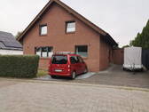 Bild 1 - Freistehendes Einfamilienhaus in beliebter Lage von Salzkotten mit 7 Zimmern