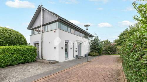 Außenansicht 2 - Außergewöhnliches und exklusives Einfamilienhaus in Top-Lage von Mauer